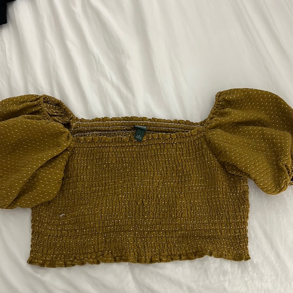 Puff sleeve top!